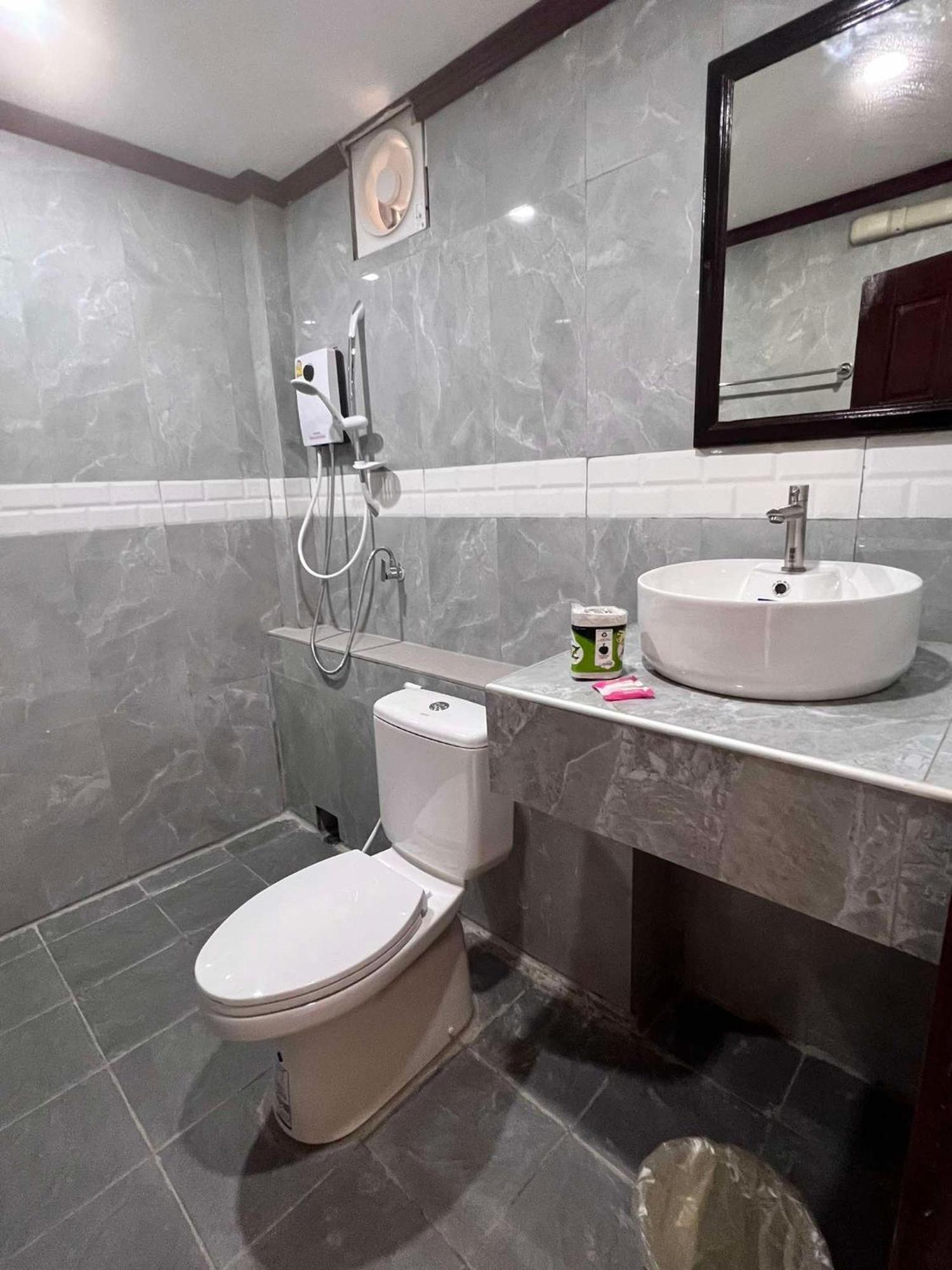 Lebijou Guesthouse - Konesavath Ban Dondét Екстериор снимка
